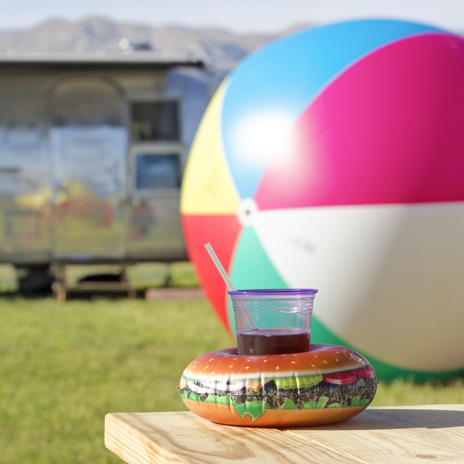 GoFloats Inflatable Drink Holders 3-Pack - Cheeseburger - Image 2